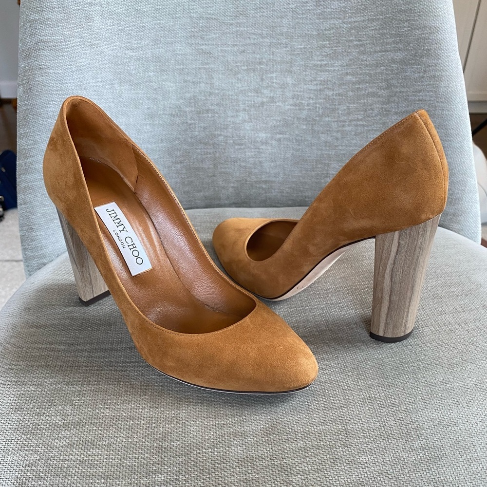 Jimmy Choo Laria Almond Pump - EUC - Canyon Suede
